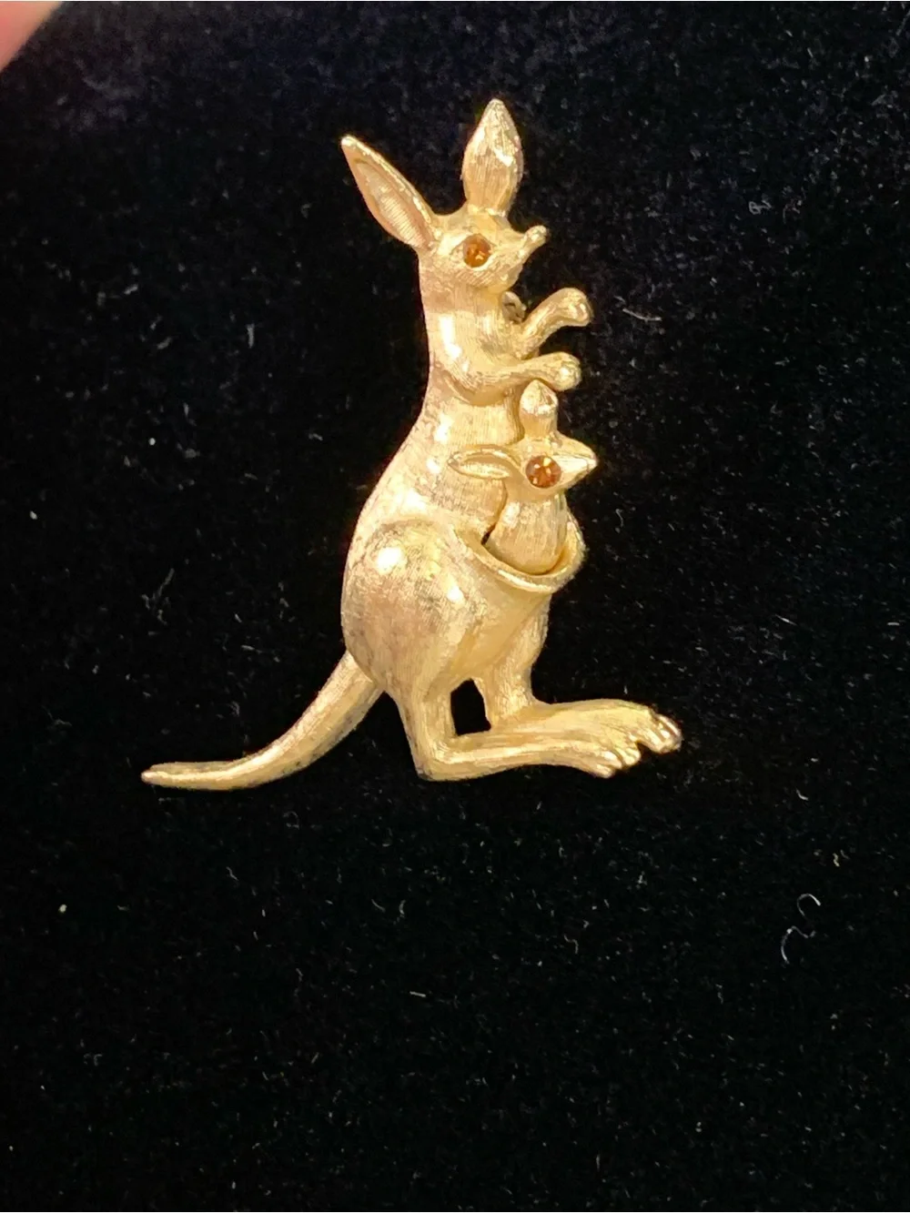 Vintage Avon Mechanical Kangaroo Brooch Pop Up Joey Articulated